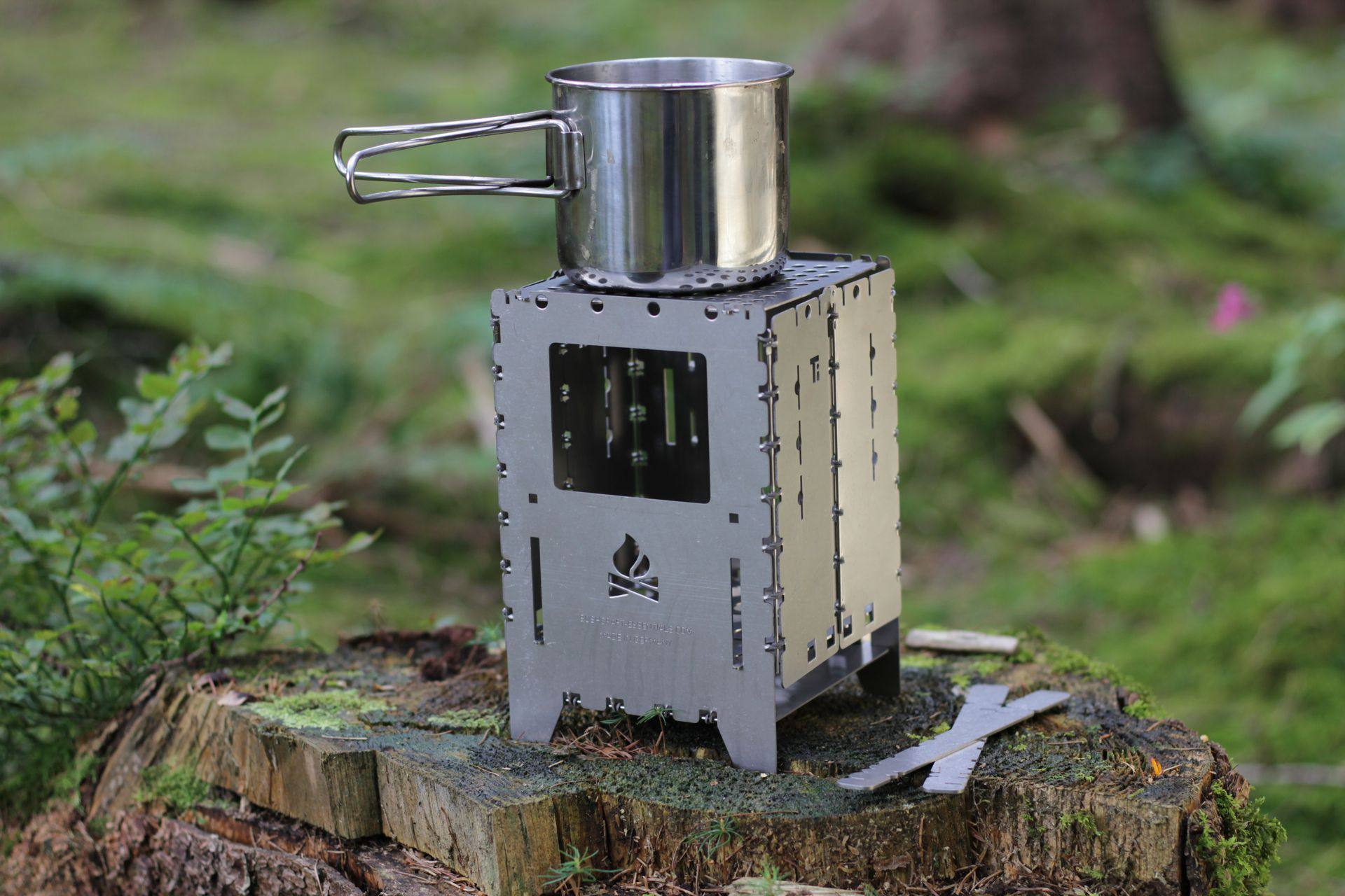 Bushcraft Essentials Bushbox XL Titanium  10