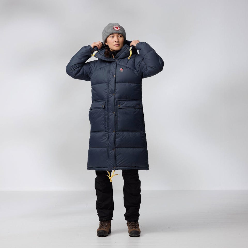 Fjällräven Women's Expedition Long Down Parka Fossil 09