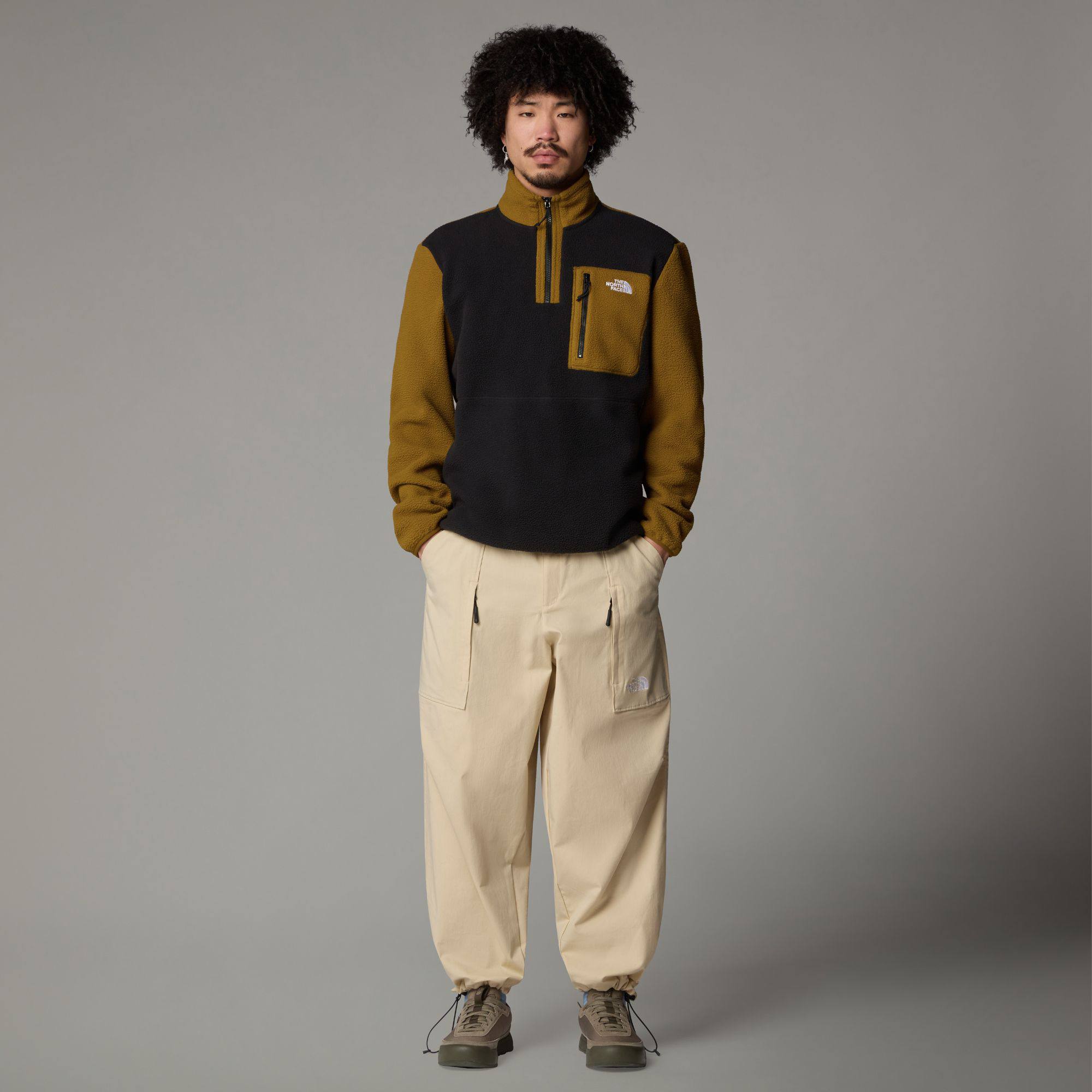 The North Face Men's Yumiori 1/4 Zip Musta / Vihreä 02