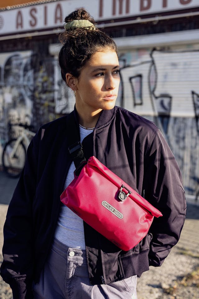 Ortlieb Velo Sling Cyber Flex Pinkki 06