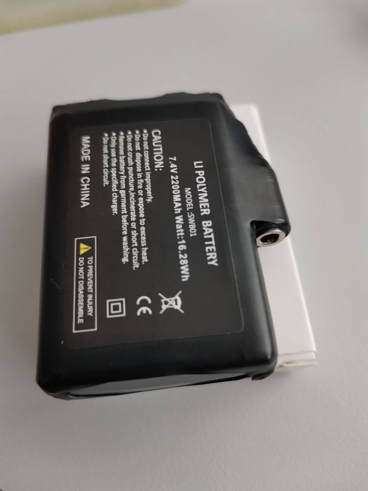 SealSkinz Battery for heated gloves  02