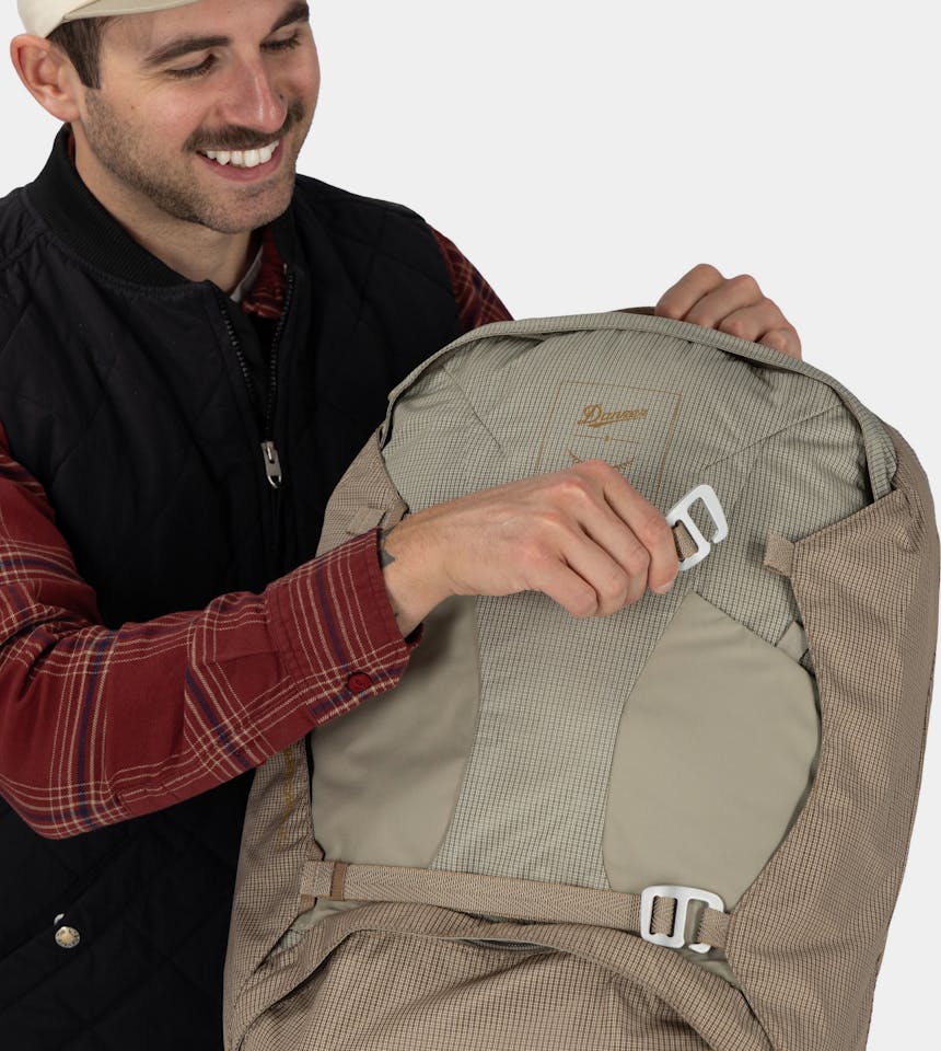 Osprey Farpoint 40 Black 14