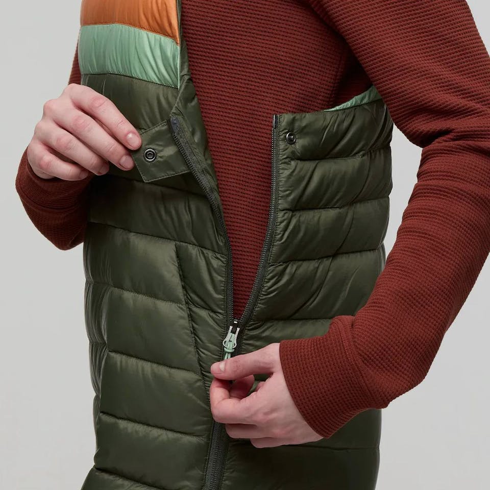 Cotopaxi Women's Fuego Down Overall Tummanvihreä 03