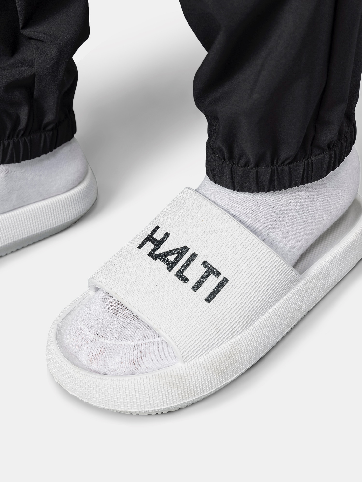 Halti Women's Grets Jogger Black 04