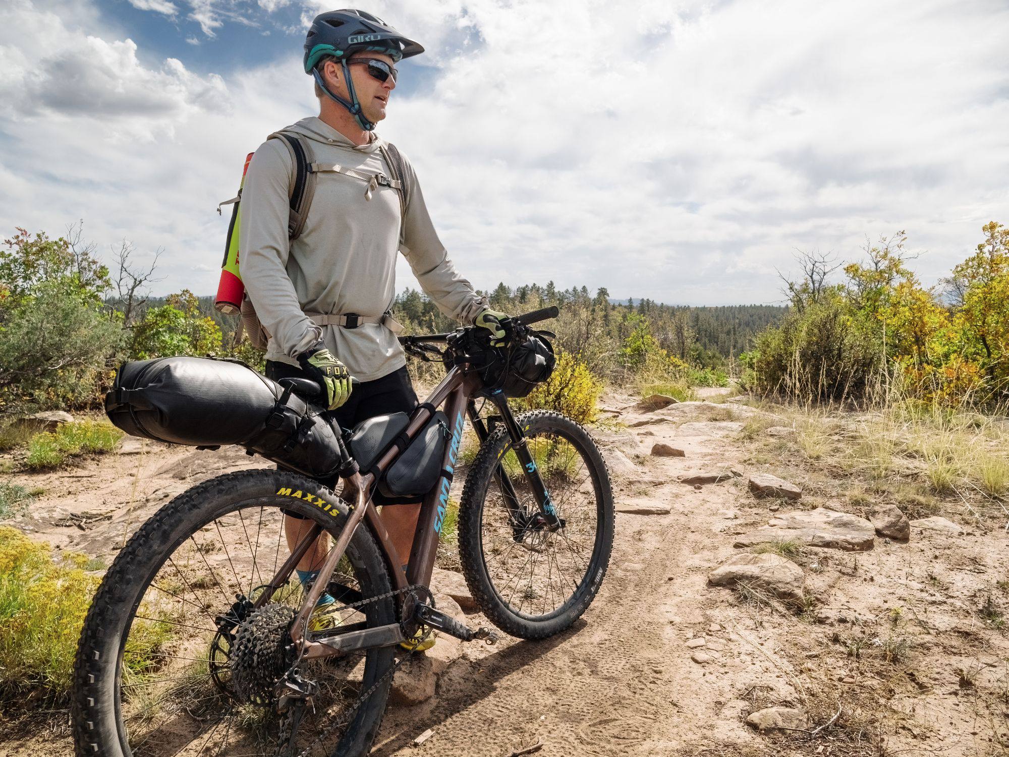 Osprey Escapist 20 Black 05