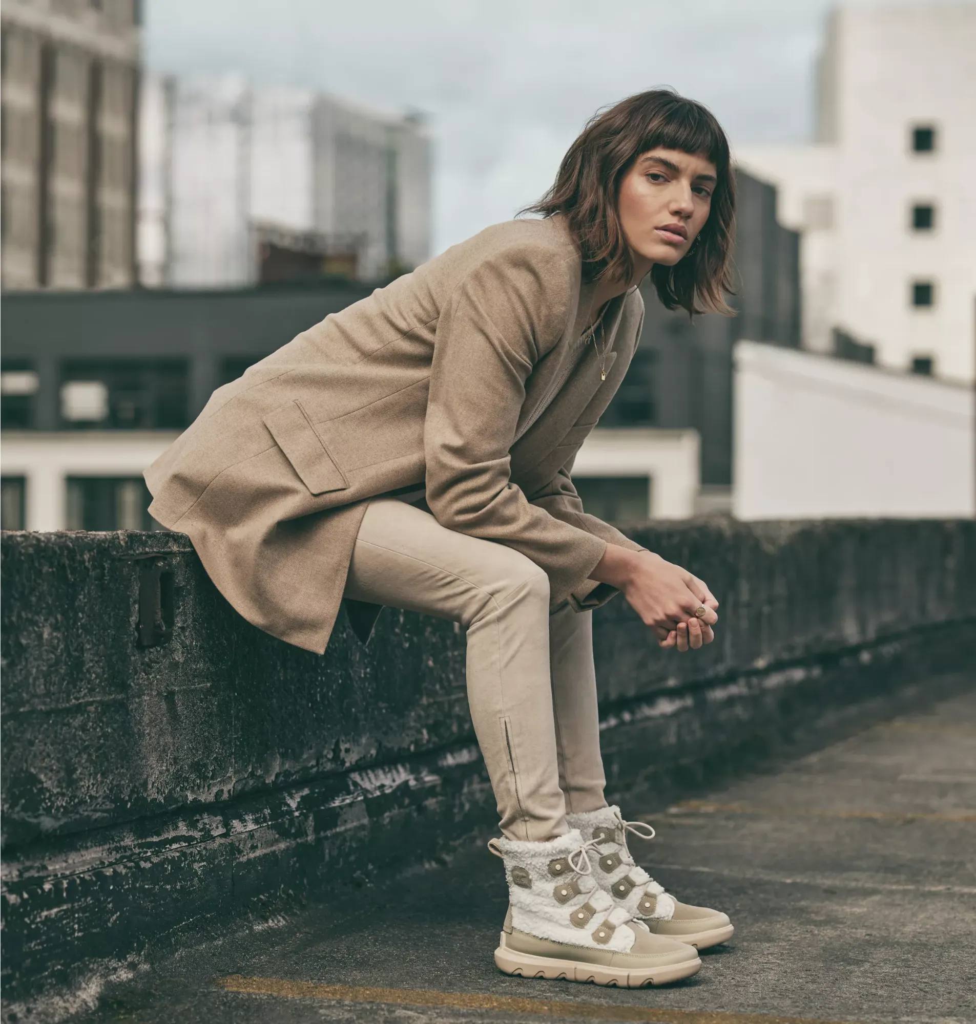 Sorel Explorer II Joan Cozy Fossil 03