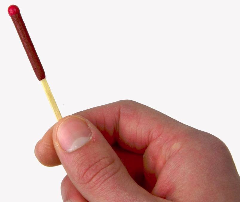 UCO Hurricane Matches 25 pcs  02