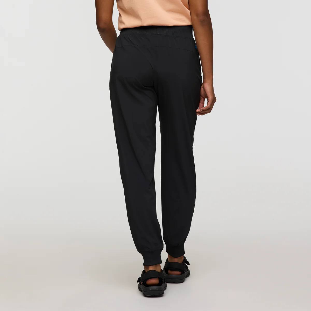 Cotopaxi Women's Cambio Jogger Black 03
