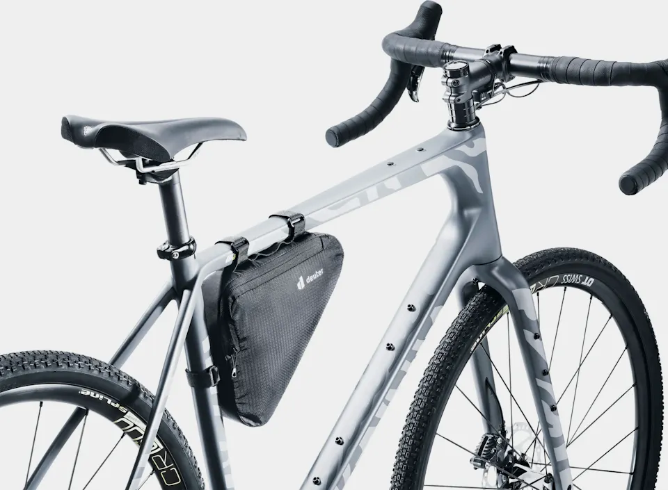 Deuter Triangle Bag 1,7 Musta 01