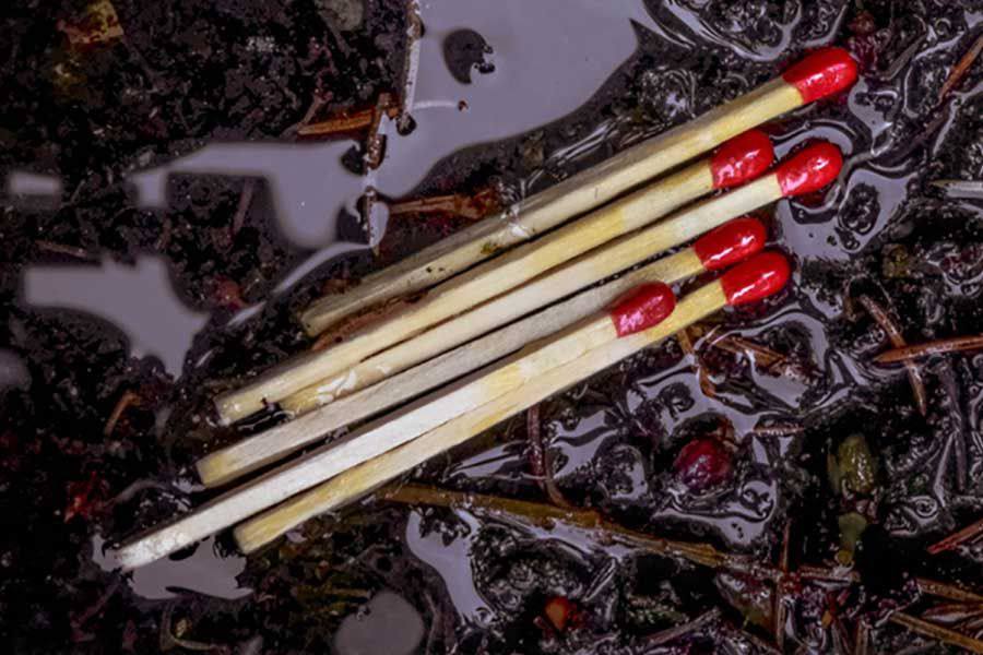 UCO Waterproof Matches 4-pack  03