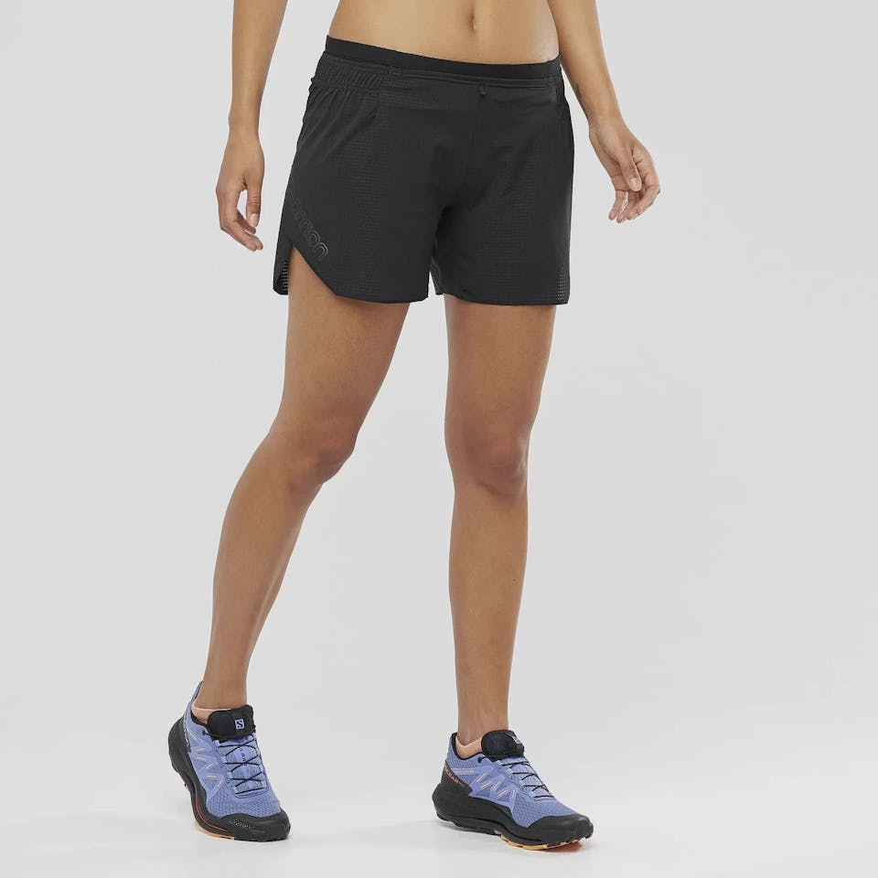 Salomon Women's Sense Aero 5" Shorts Musta 02