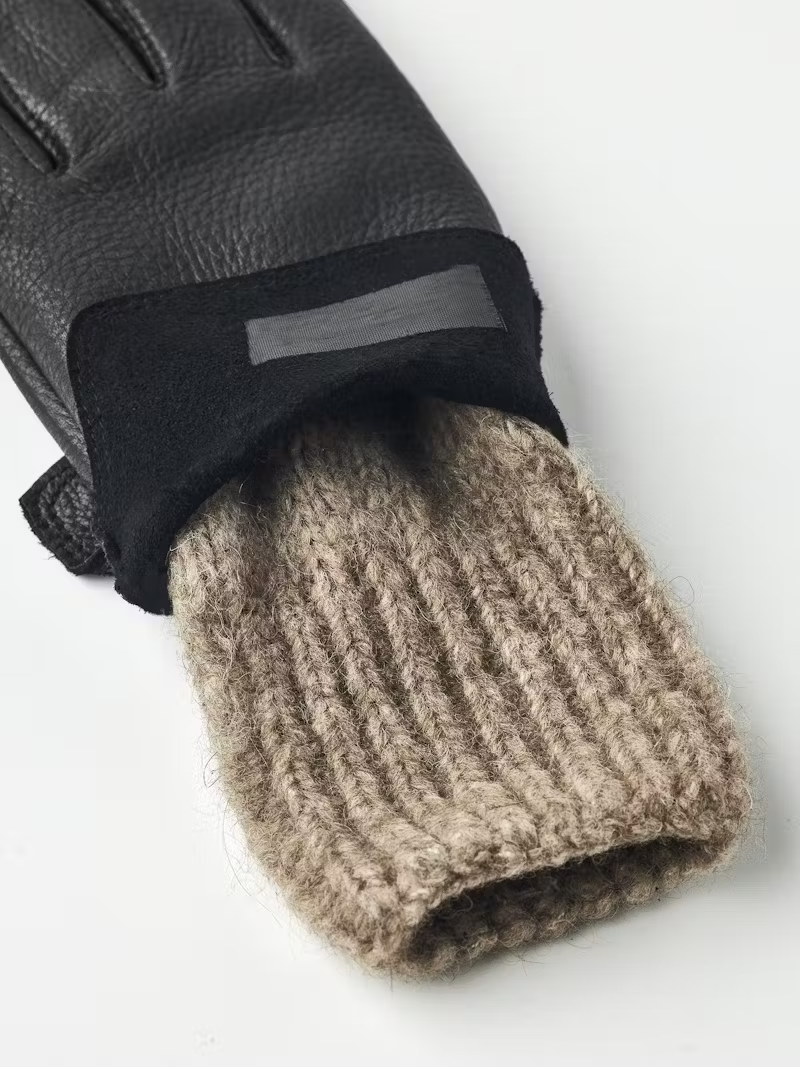 Hestra Tiril Musta 04