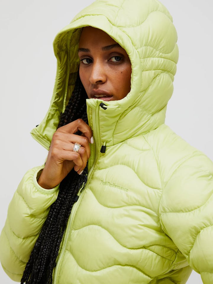 Peak Performance Women's Helium Down Hood Jacket Crystal green 07