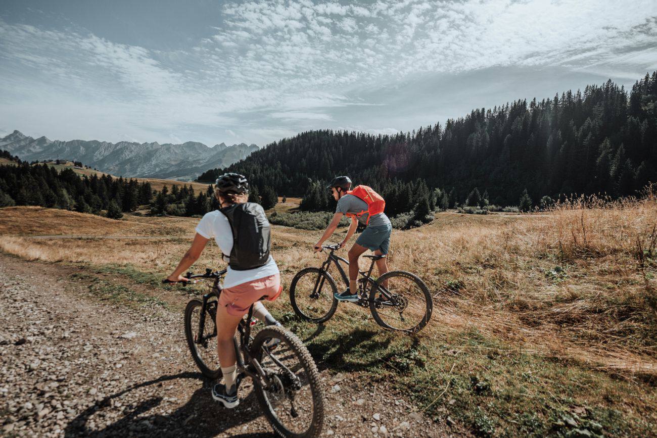 Salomon Cross 12 Black 11