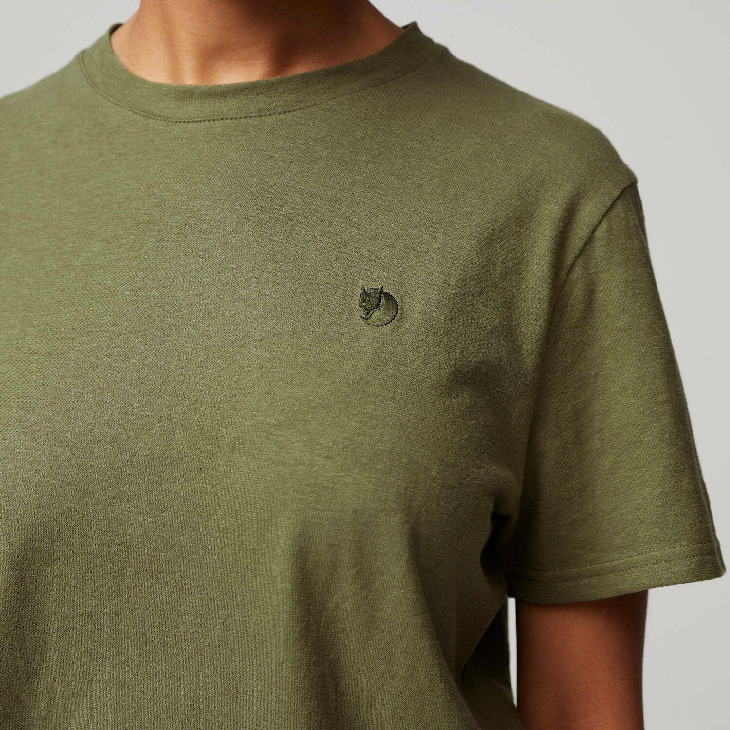 Fjällräven Women's Hemp Blend Tee Musta 03