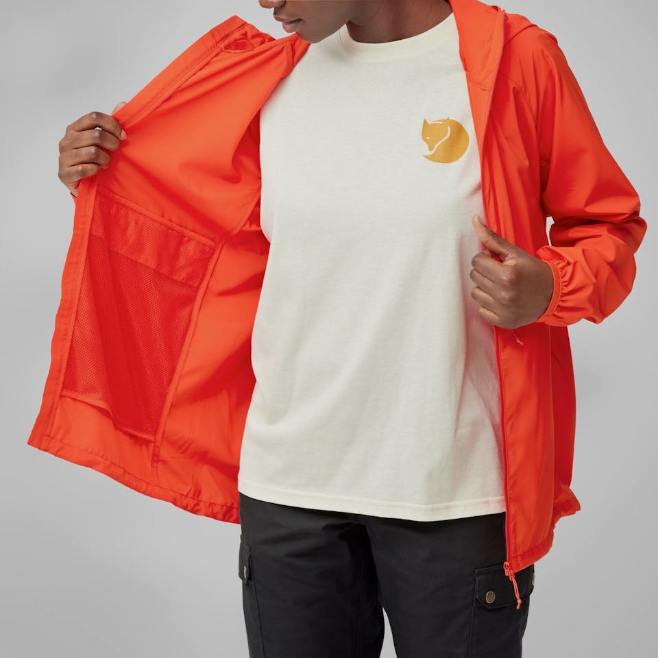 Fjällräven Women's High Coast Wind Hoodie Chalk Rose 08