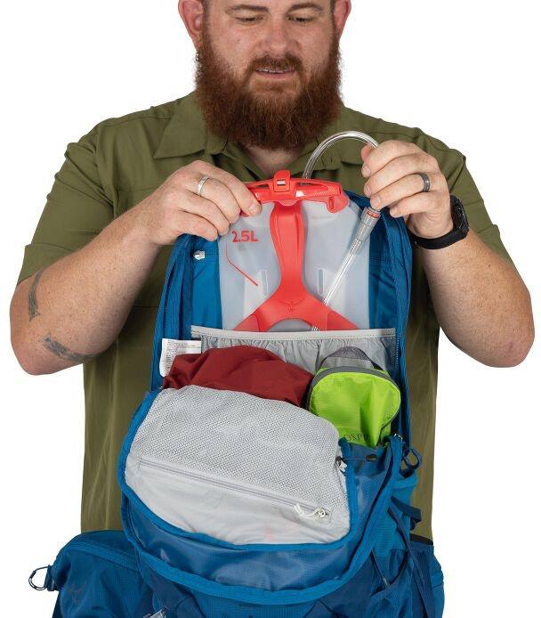 Osprey Talon 22 EF Musta/Coal 05