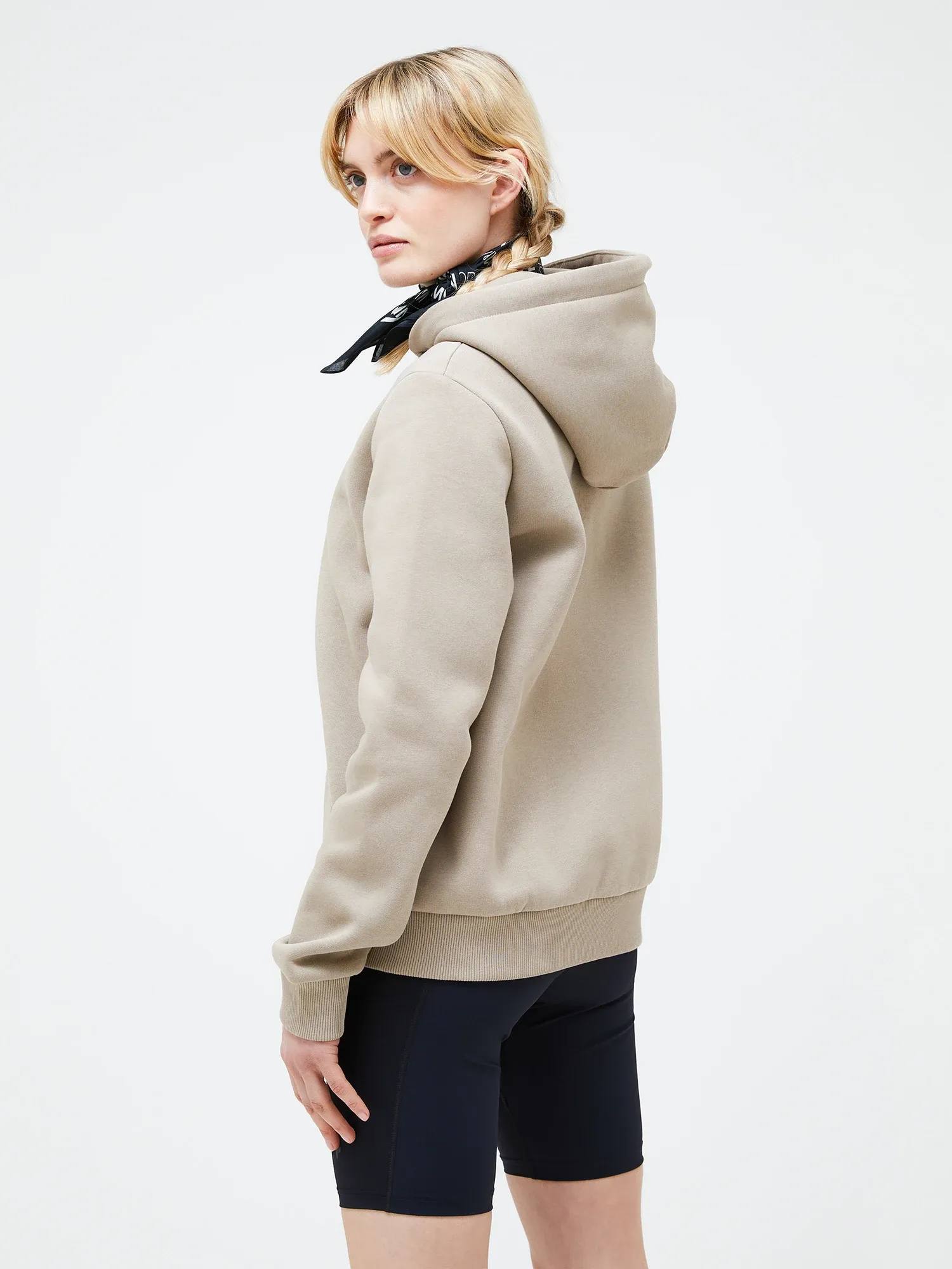 Peak Performance Women's Original Small Logo Zip Hood Avid Beige 06