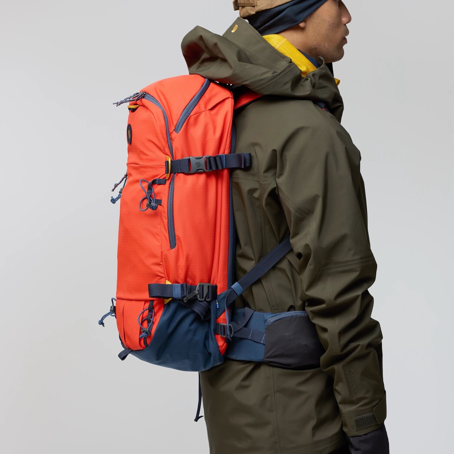 Fjällräven Bergtagen Tour 30 S/M Flame 12