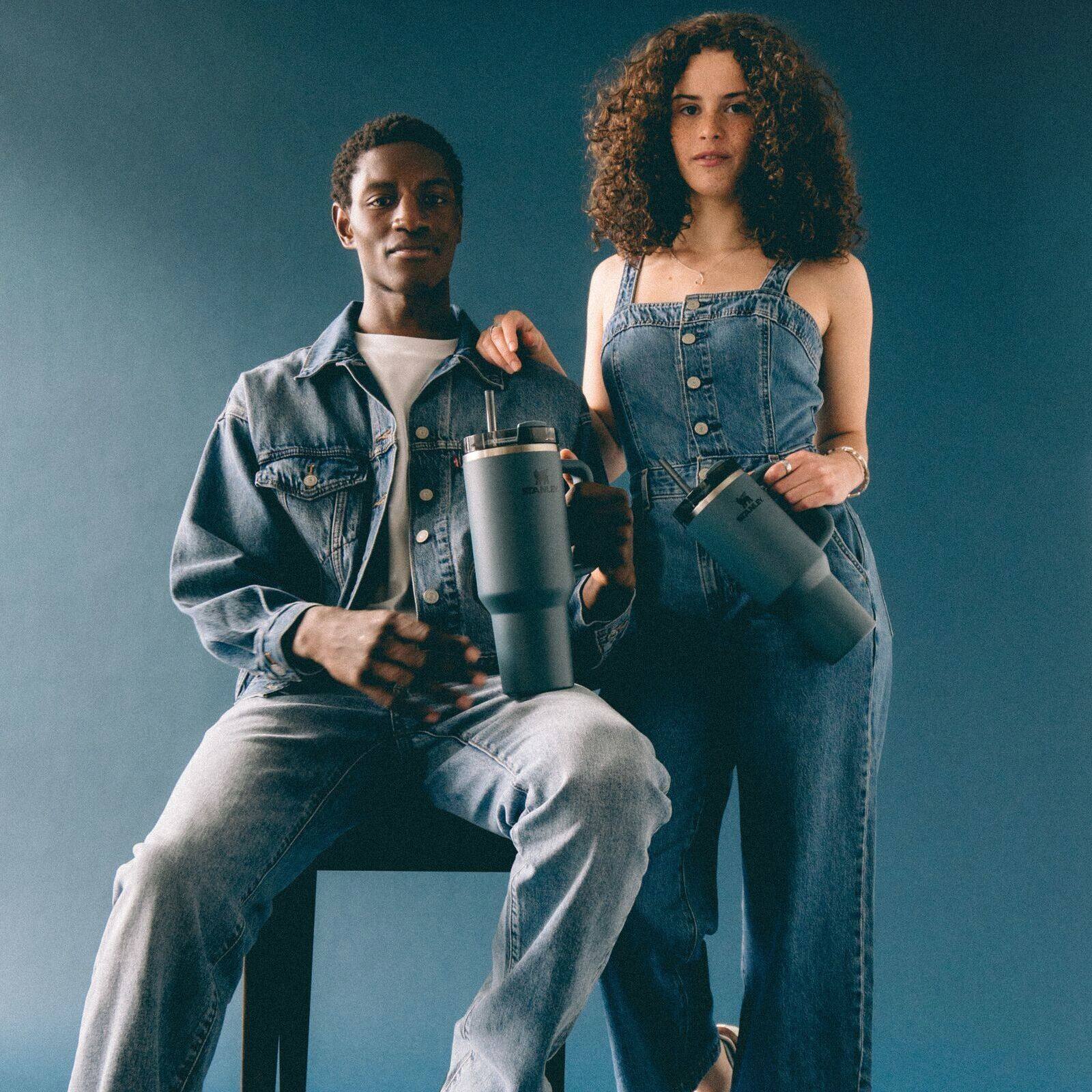 Stanley Quencher H2.0 Flowstate Tumbler 1.18L Tummansininen 02