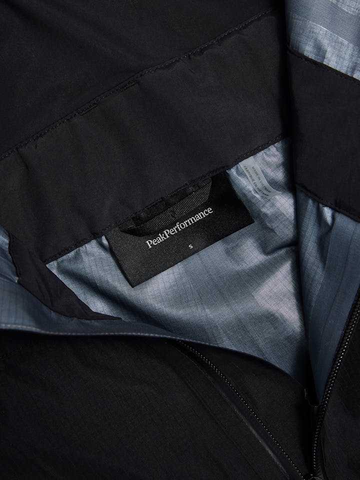 Peak Performance Women's Vertical GTX Pro 3L Shell Bib Pants Musta 05