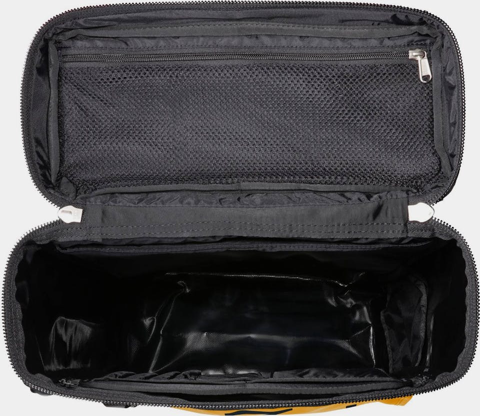 The North Face Base Camp Fuse Box Kulta/Musta 05