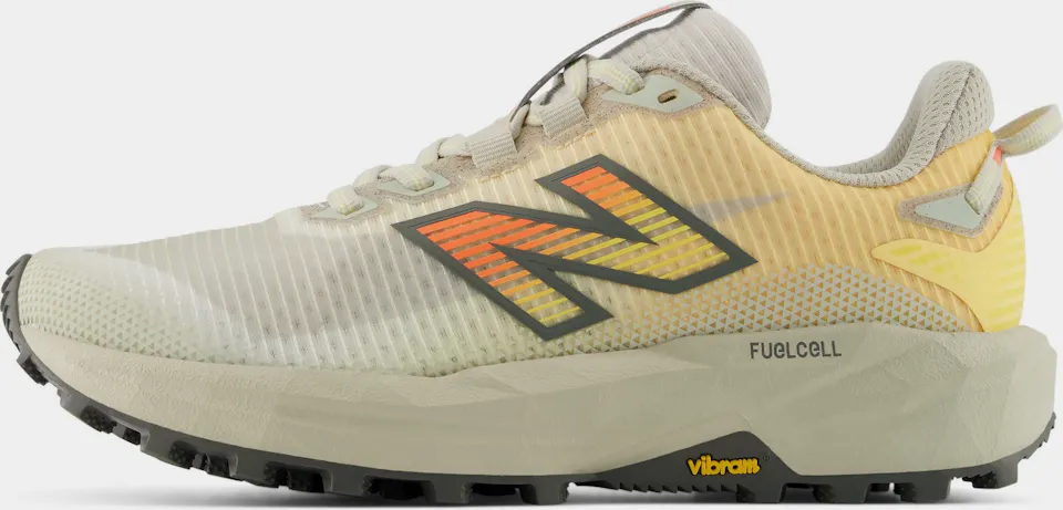 New Balance Women's Fuel Cell Rebel Trail PEACH 05