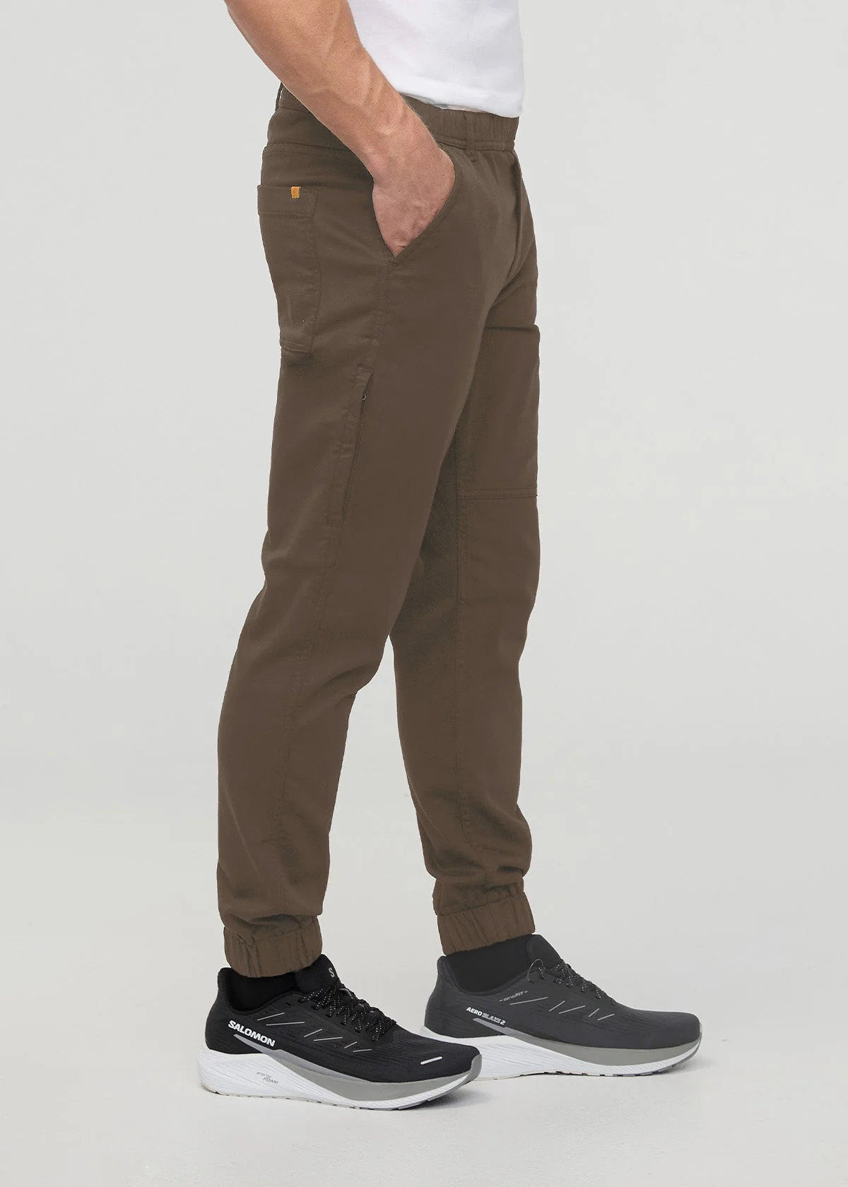 Duer Men's No Sweat Jogger Canteen 04