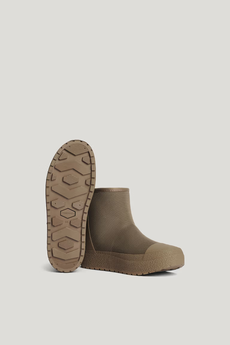 Tretorn Women's Arch Hybrid Shitake 03