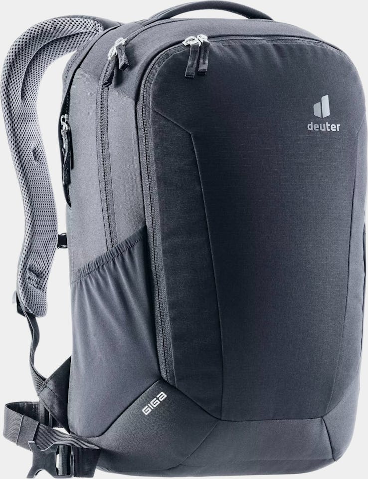 Deuter Giga Musta 01
