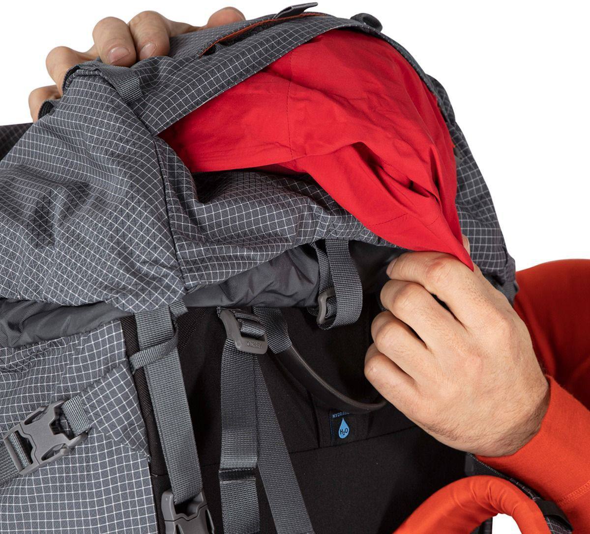 Osprey Mutant 52 Grey 05