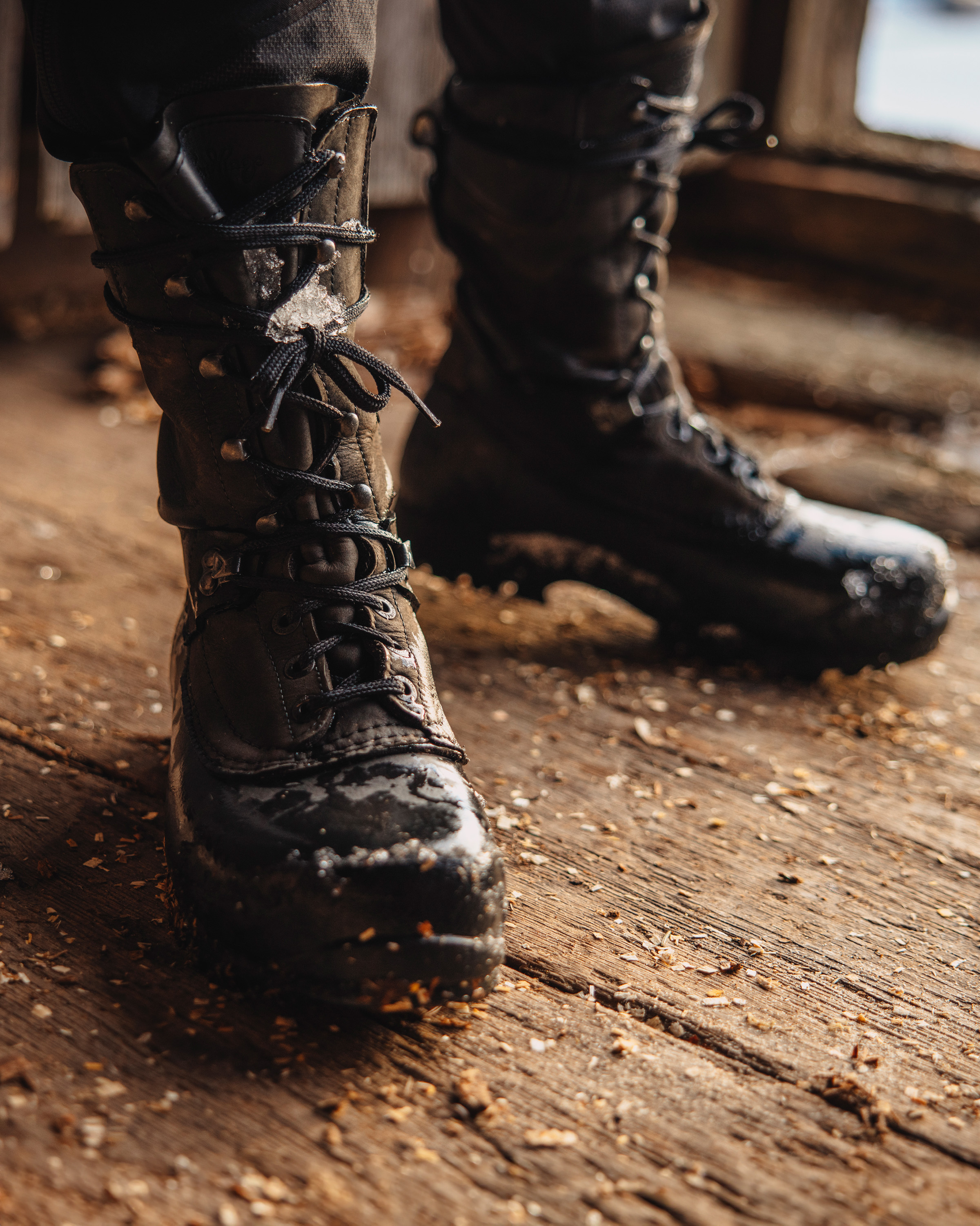 Lundhags Men's Vandra II High Wide Ash 05