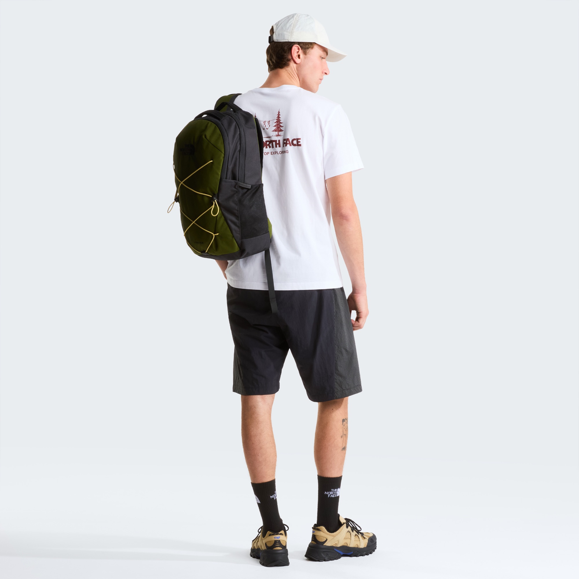 The North Face Men's Camping Relax Graphic Tee Valkoinen 03