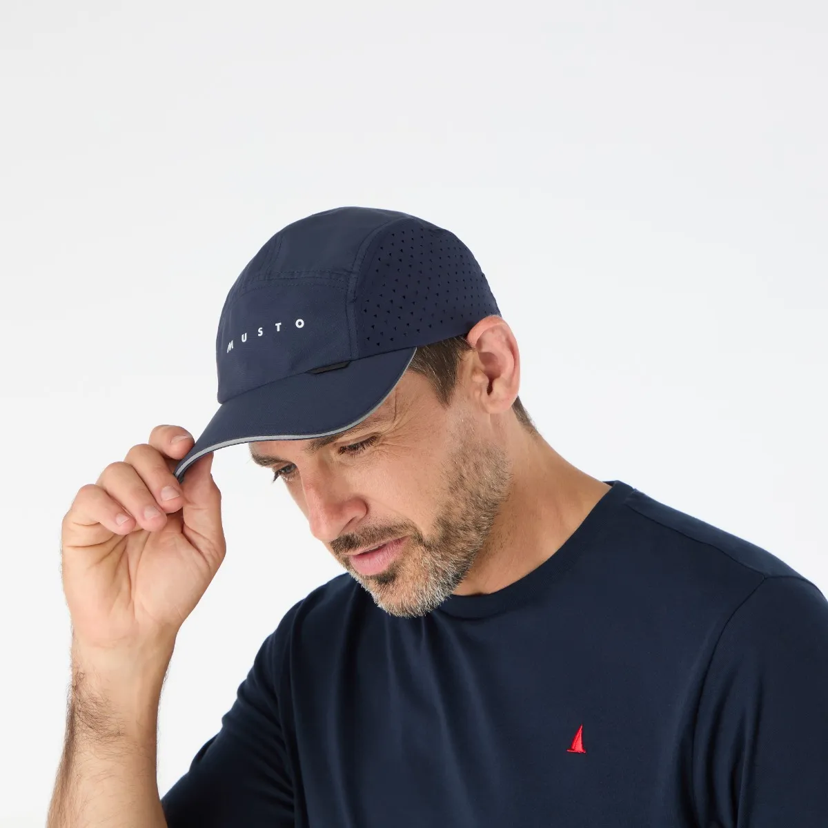 Musto Evo Race Cap Navy 02