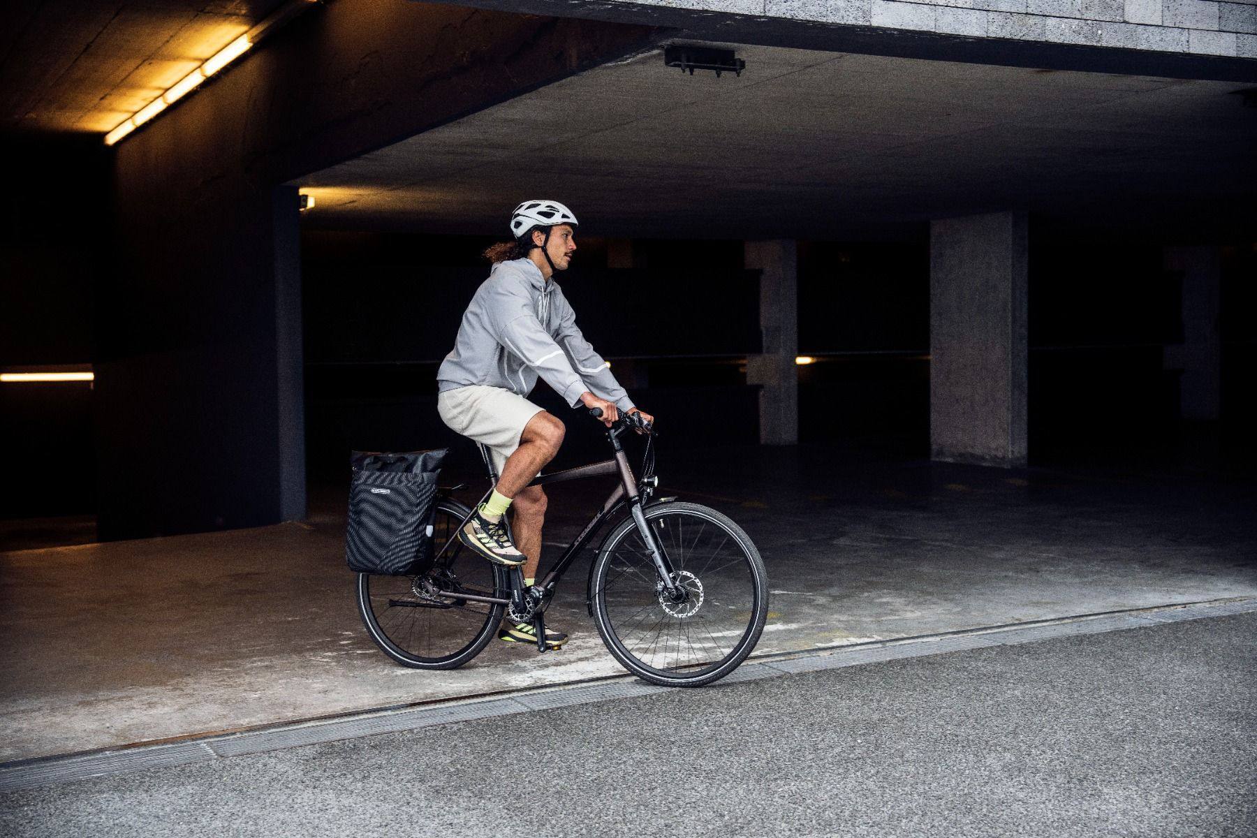 Ortlieb Vario PS Hi Vis Black 04