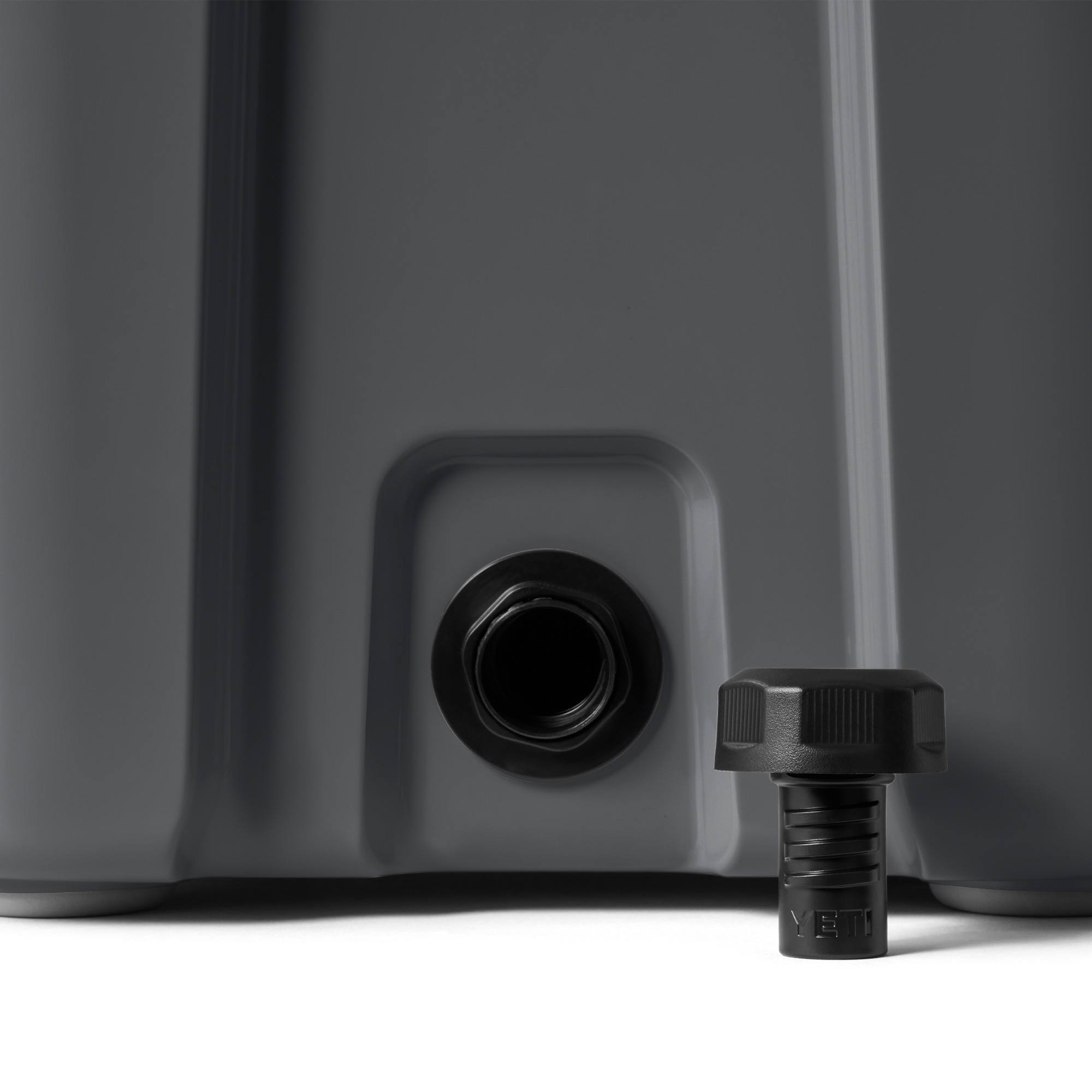 Yeti Roadie 24 2.0 Charcoal 05