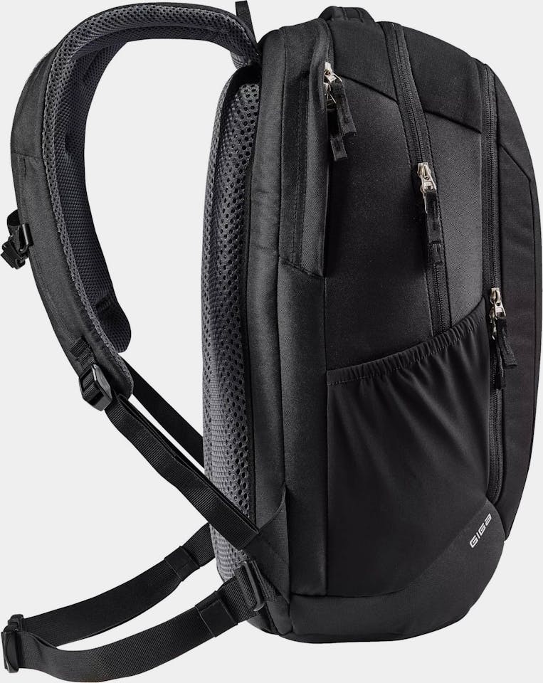 Deuter Giga Musta 06