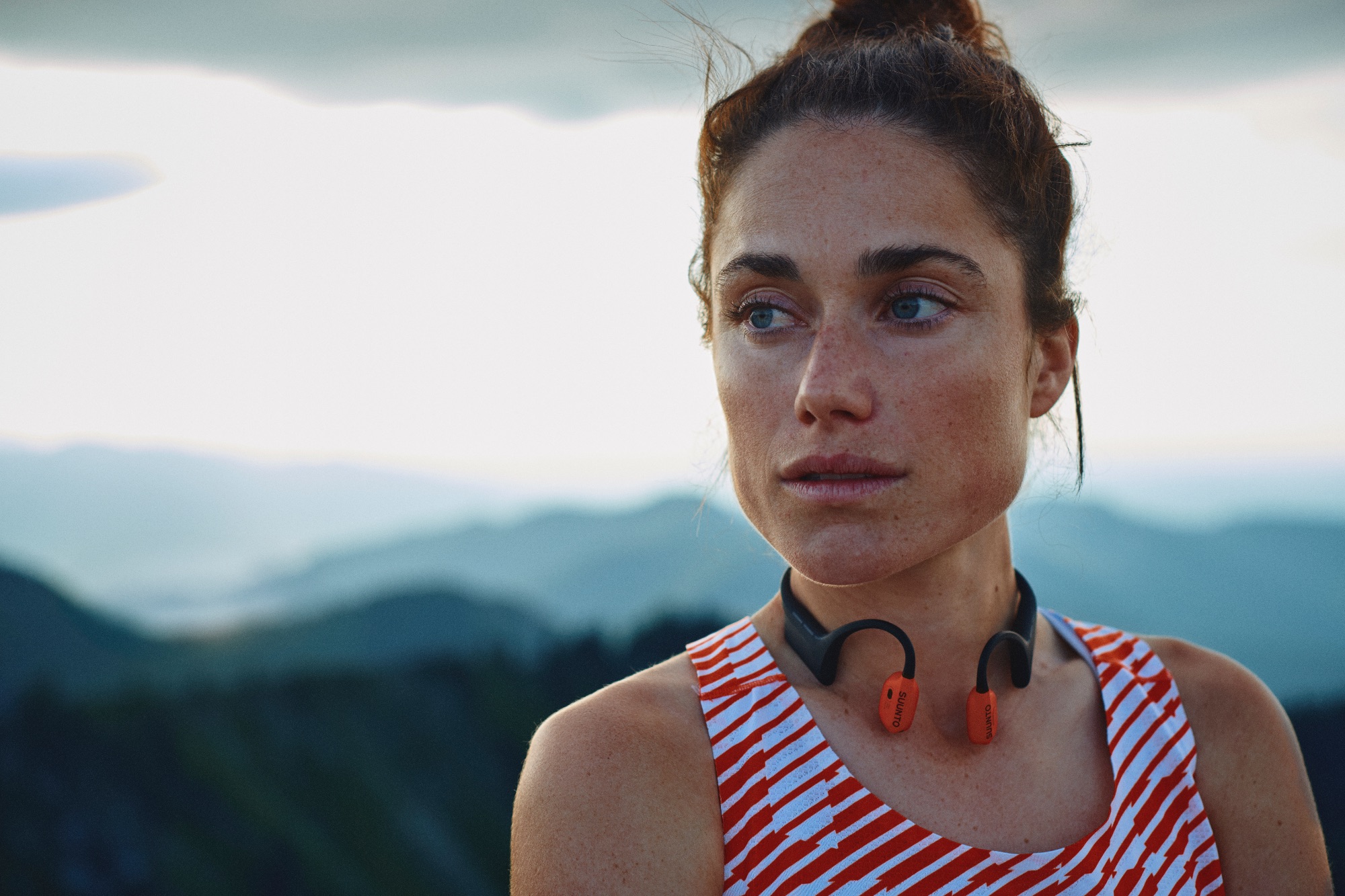 Suunto Wing 2 Coral Orange  04