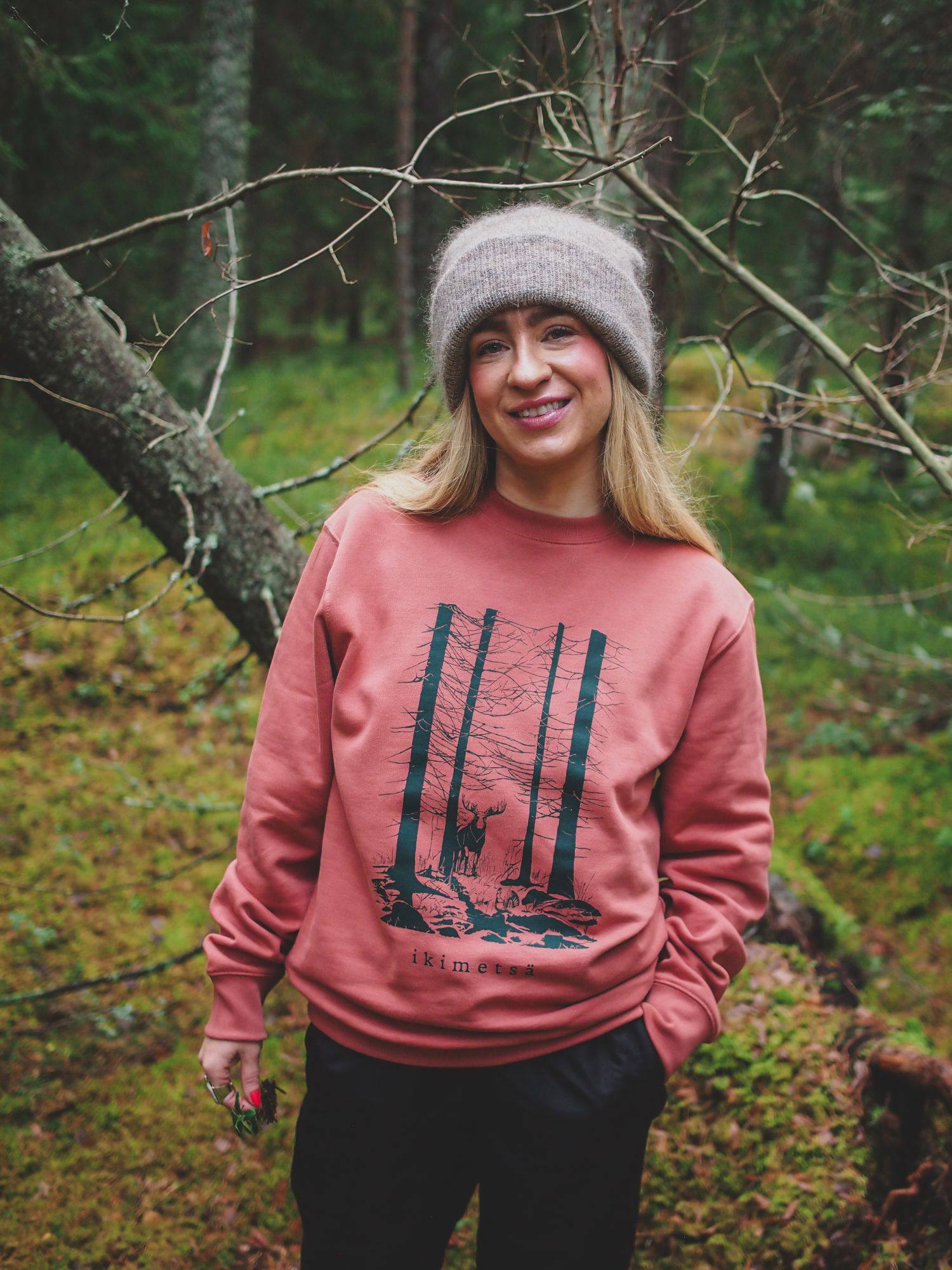 Metsä/Skogen College Hirvi Dark orange 04