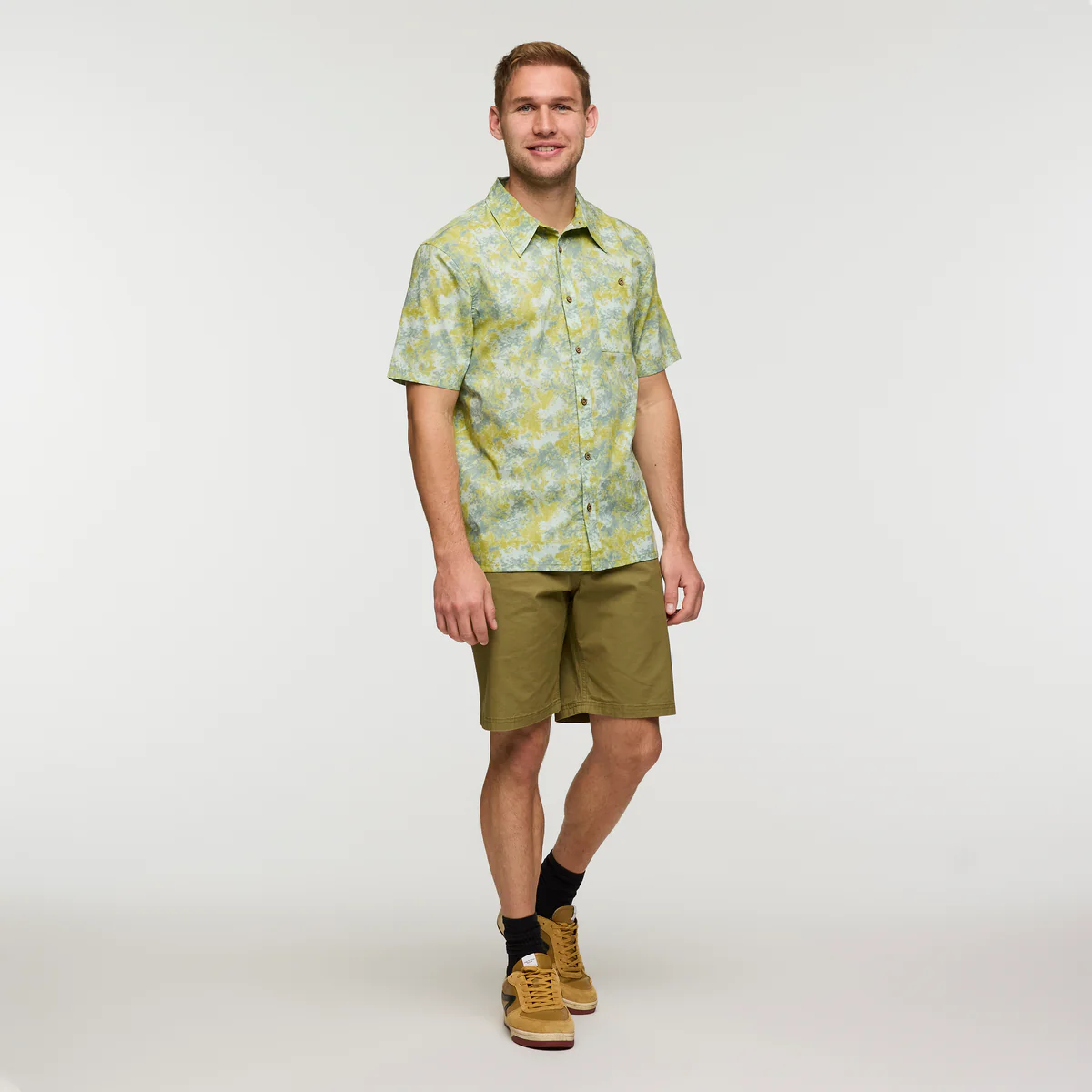 Cotopaxi Men's Estival Button Up Short Sleeve Shirt Galactic Lemongrass 02