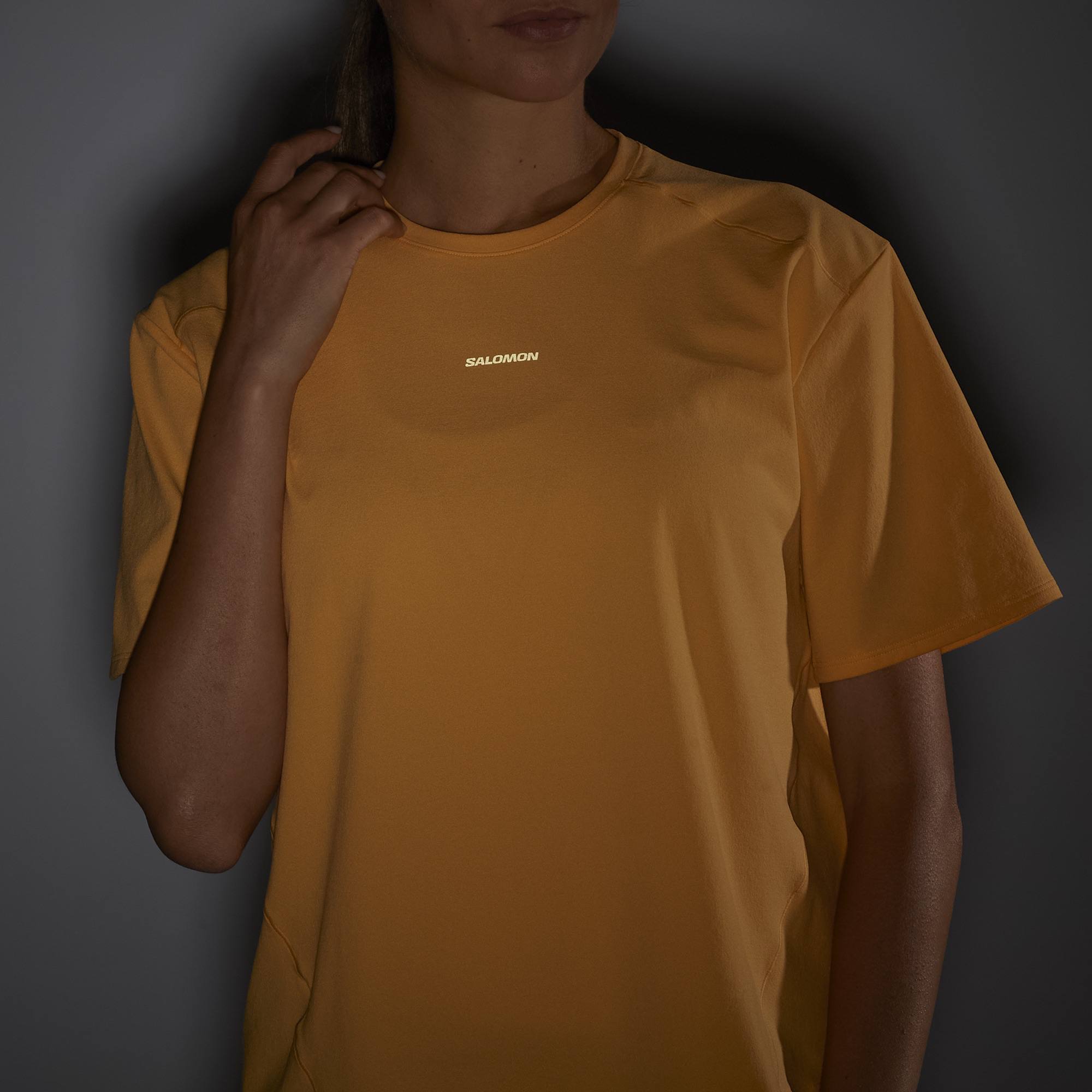 Salomon Women's Trackline Tee Apricot 05