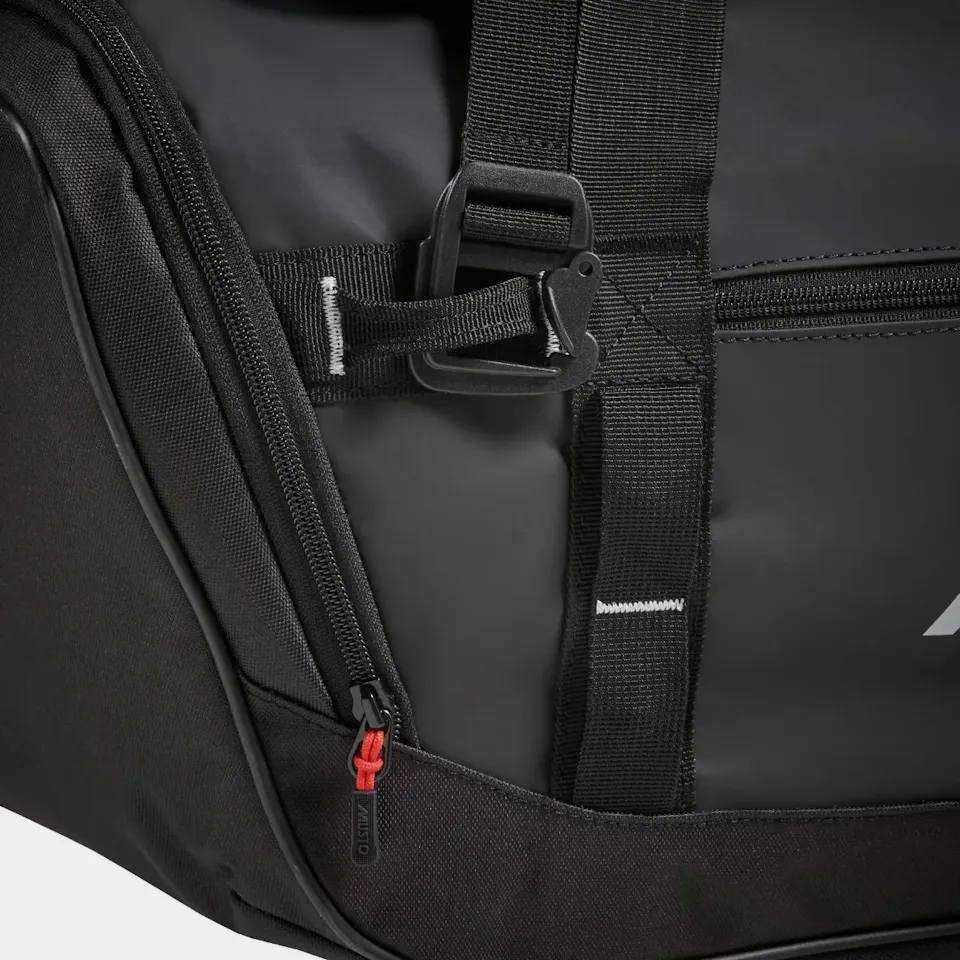 Musto 30L Duffel Bag Black 08