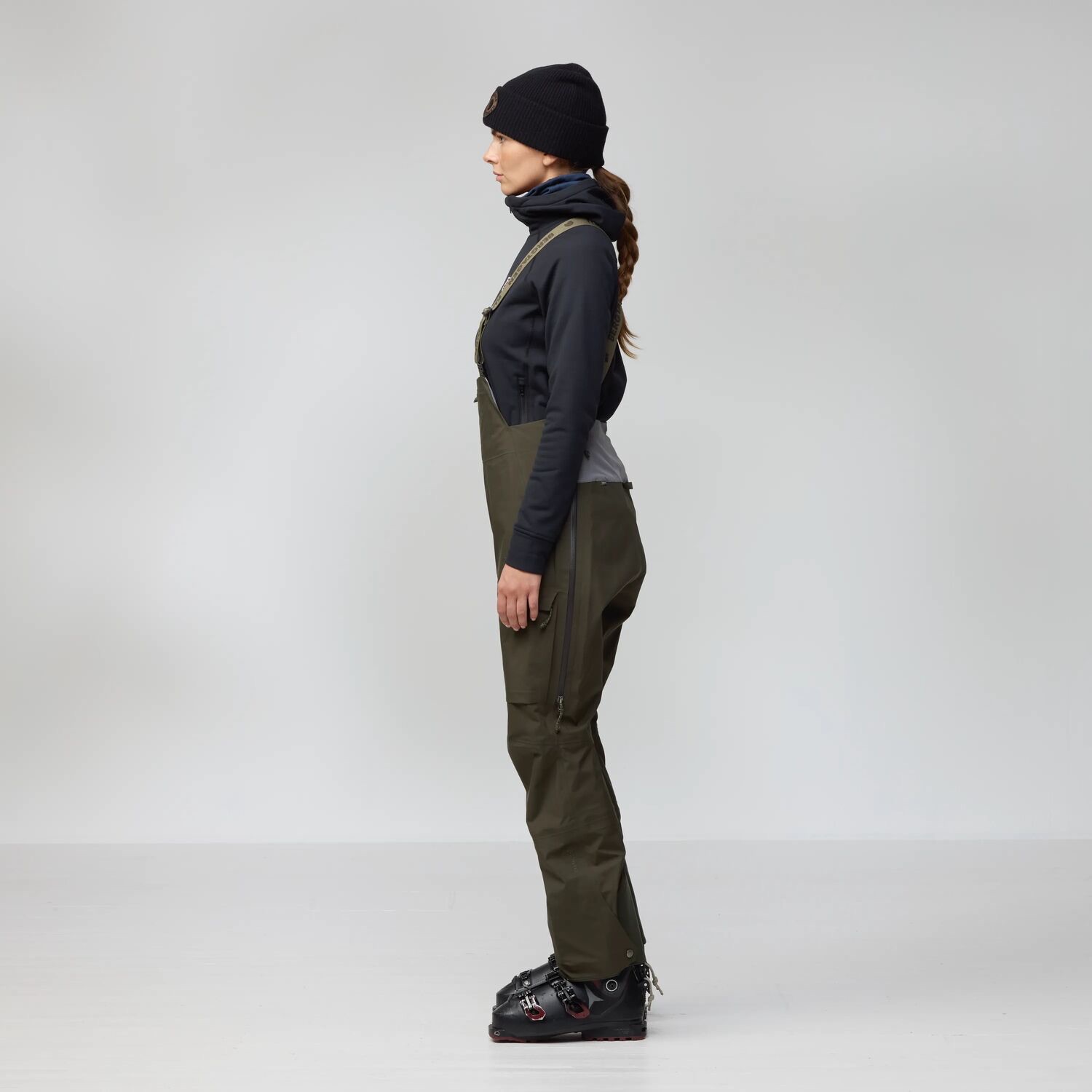 Fjällräven Women's Bergtagen GTX Tour Trousers Black 03