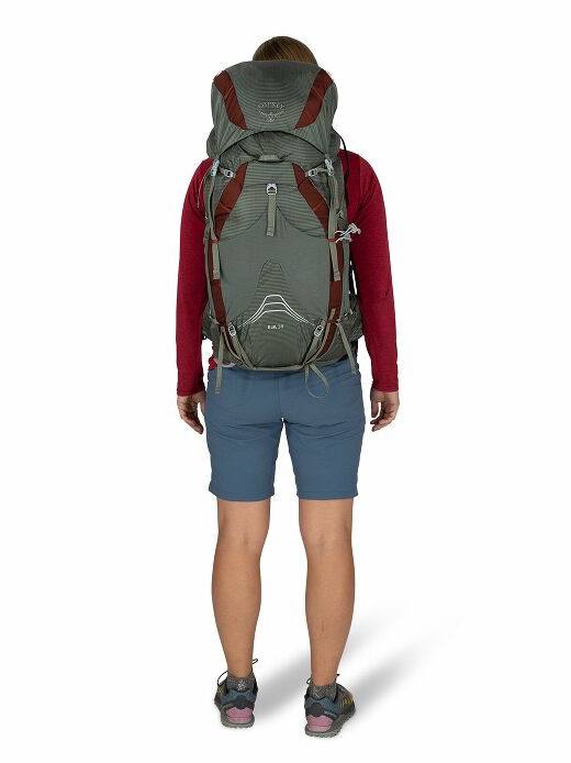 Osprey Eja 38 Purple Dusk 04