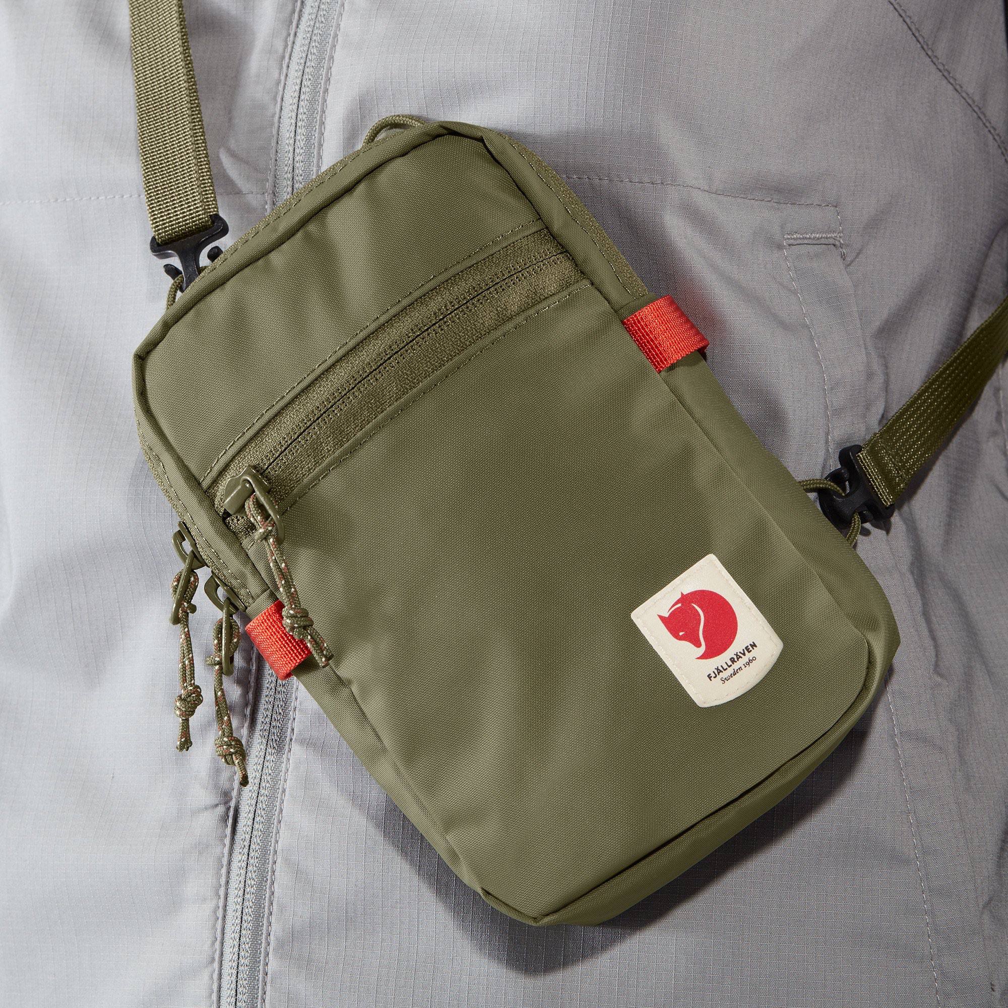 Fjällräven High Coast Pocket Blackberry 12