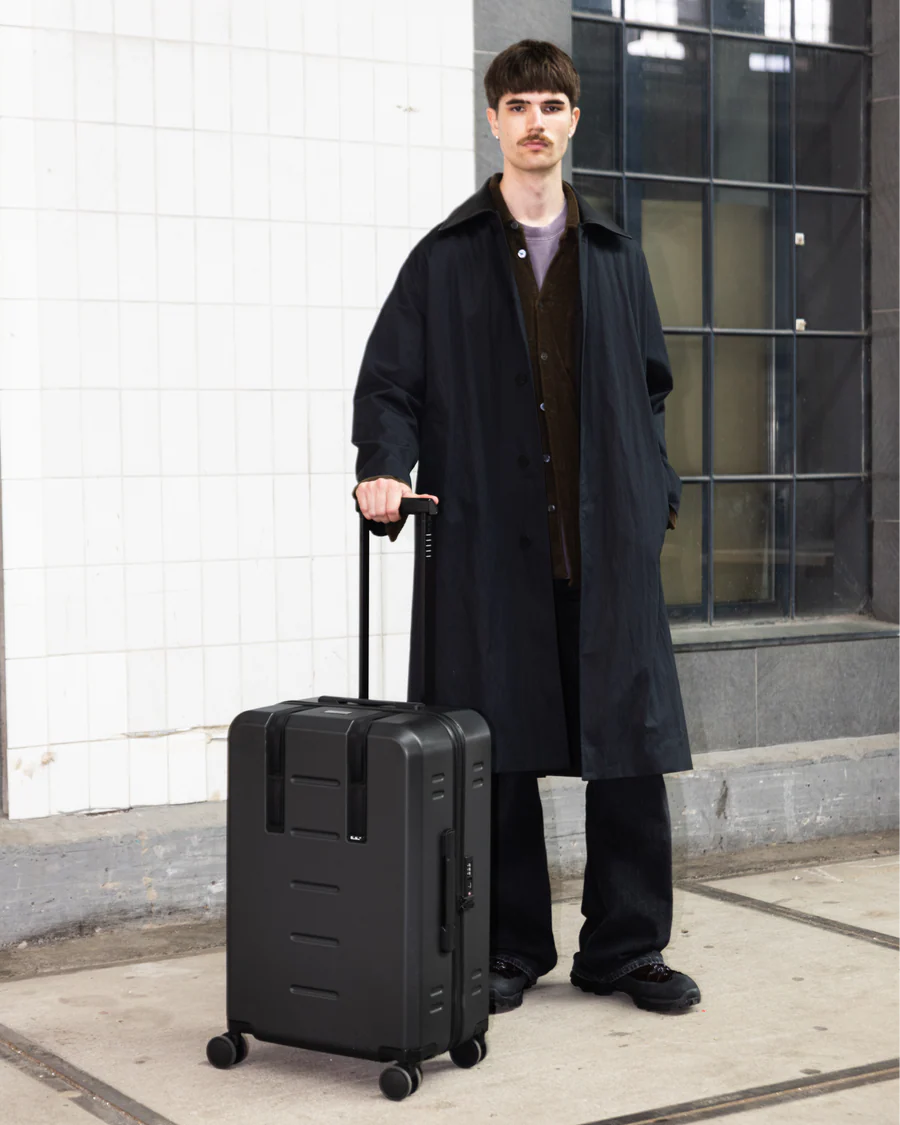 DB Ramverk Check-in Medium Musta 04