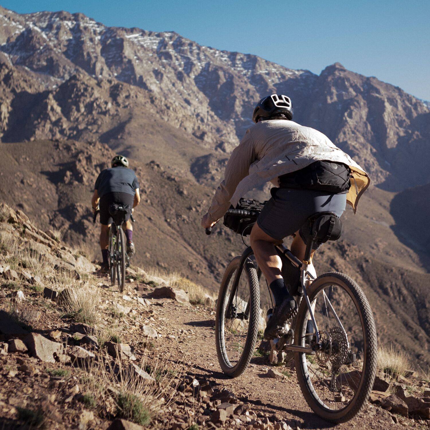 Fjällräven Men's Hoja Riders Wind Jacket Fossil 06