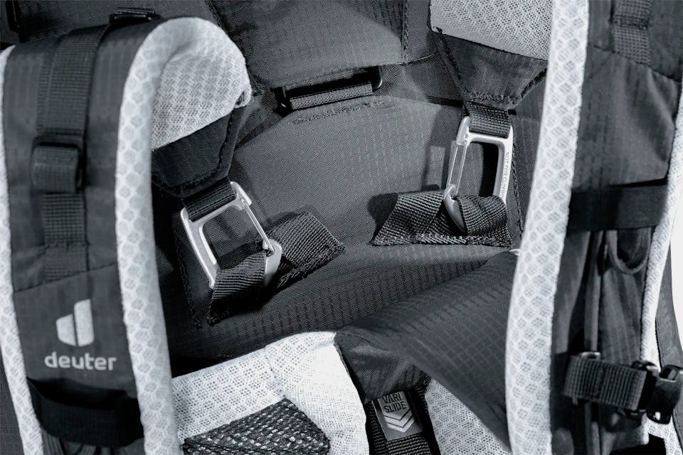 Deuter Aircontact Pro 75+10 SL Graphite 06