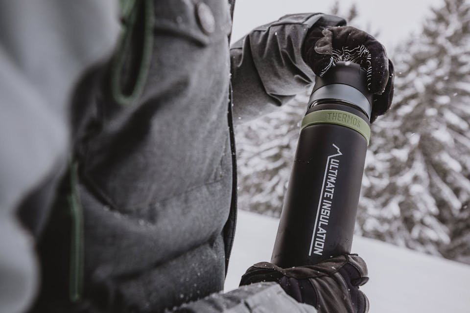 Thermos Ultimate Mountain Beverage 0,75L Grey 05