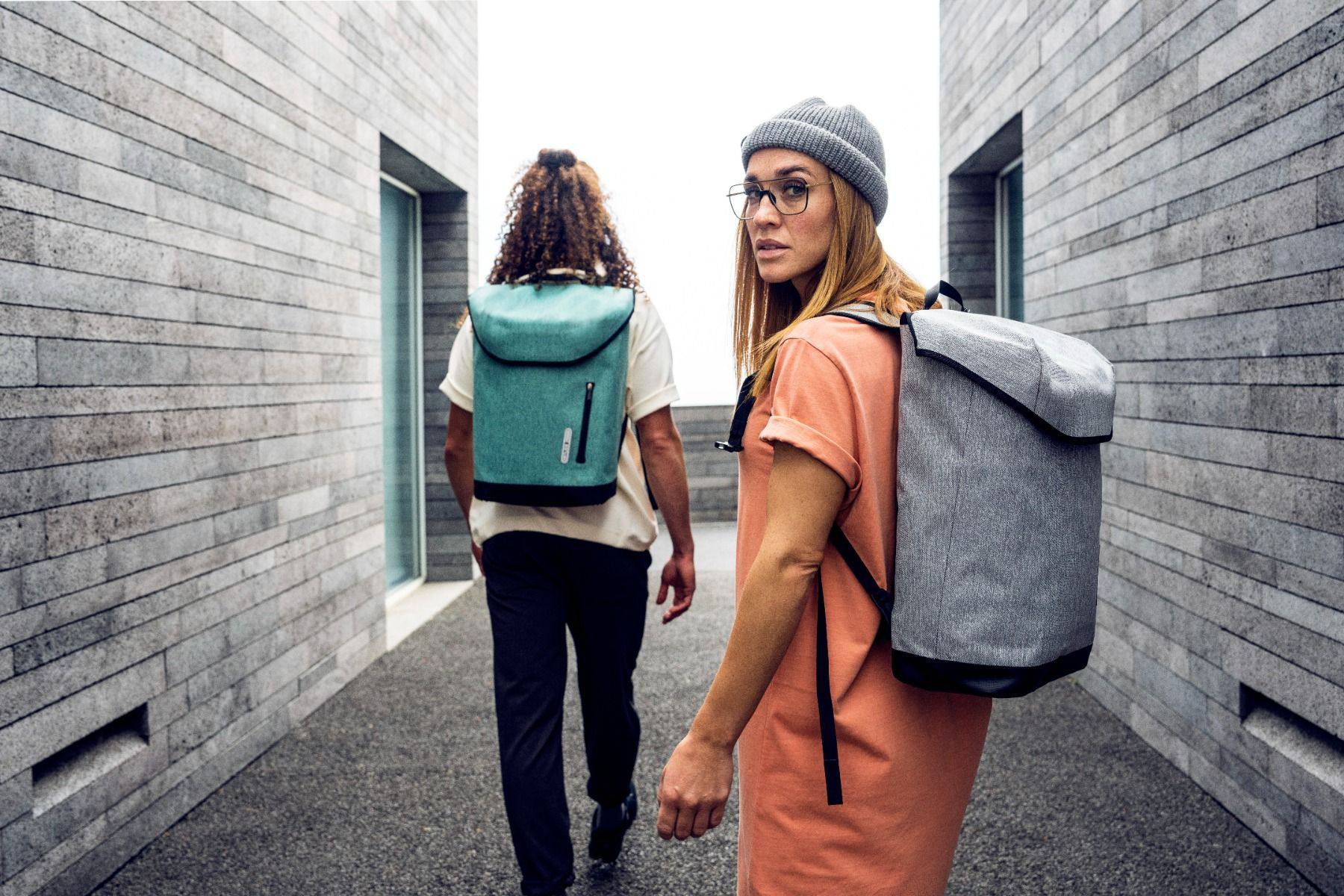 Ortlieb Soulo Vaaleanharmaa 03